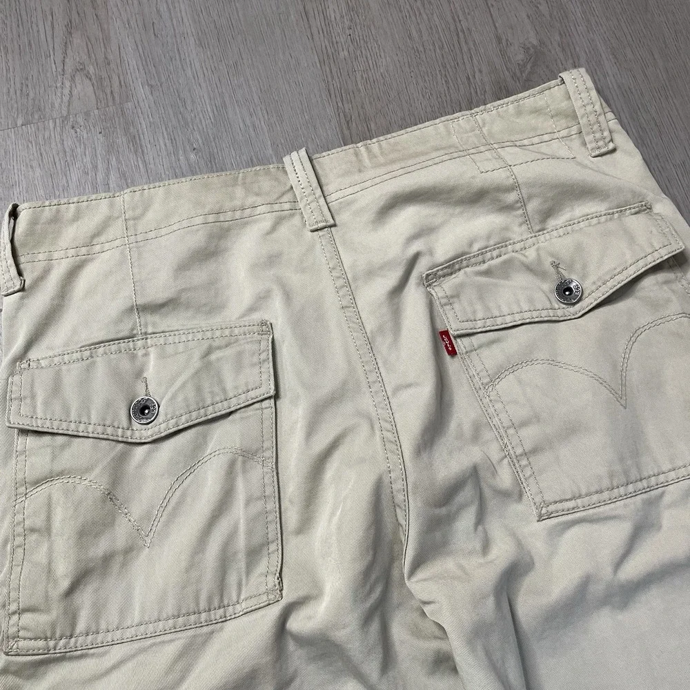 Levi's Loose Straight Cargo Pants Men's Size 34x33 Tan Khaki Cotton Pockets Hike